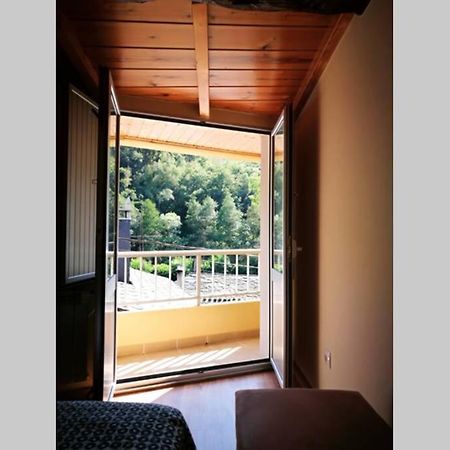 Apartamento Con Vistas Al Rio A Solaina Samos Zewnętrze zdjęcie