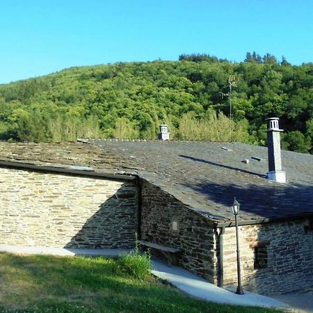 Apartamento Con Vistas Al Rio A Solaina Samos Zewnętrze zdjęcie