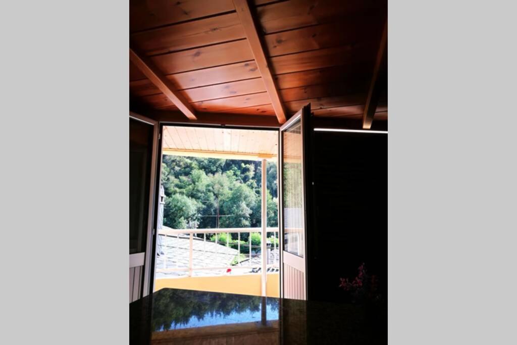 Apartamento Con Vistas Al Rio A Solaina Samos Zewnętrze zdjęcie