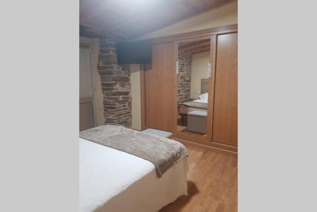 Apartamento Con Vistas Al Rio A Solaina Samos Zewnętrze zdjęcie